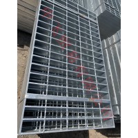 楼梯平台钢格板，沟盖钢格板，齿型异形钢格板，复合钢格板